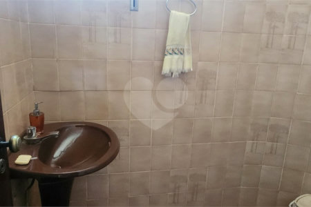 Casa à venda com 3 quartos, sendo 1 suíte, no Centro, Araraquara, SP