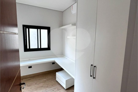 Casa à venda com 3 suítes no condomínio Residencial Central Parque, Salto - SP
