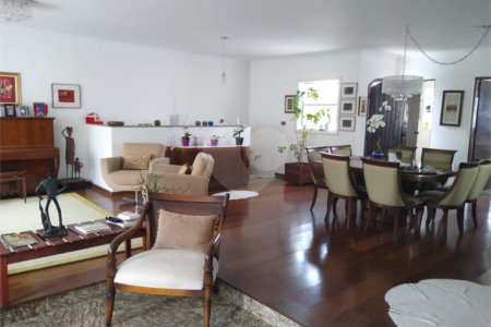 Sobrado à venda com 4 quartos, sendo 2 suítes, em Jardim Franca, São Paulo, SP