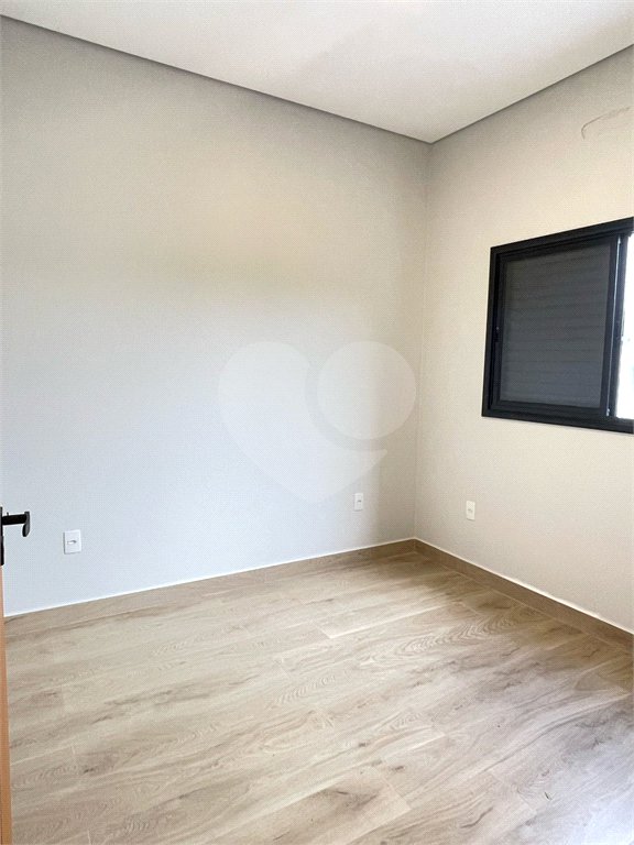 Casa à venda com 3 quartos, sendo 1 suíte, no condomínio Horto Florestal Iii, Sorocaba - SP