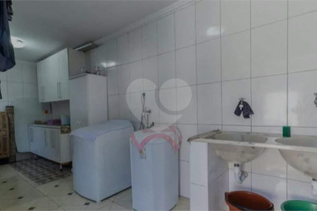 Casa Térrea à venda com 3 quartos, sendo 2 suítes, em Santo Amaro, São Paulo, SP