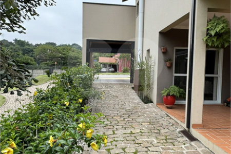 Casa à venda com 3 suítes no condomínio Residencial Delle Stelle, Louveira - SP