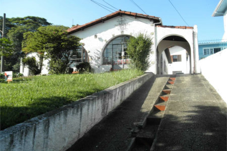 Casa à venda com 4 quartos, sendo 1 suíte,  em Lapa, São Paulo, SP