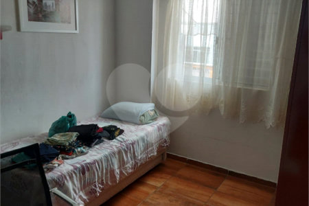 Casa à venda com 4 quartos, sendo 1 suíte, em Vila Pirajussara, São Paulo, SP