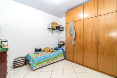 Casa Térrea à venda com 9 quartos, sendo 3 suítes, em Vila Romana, São Paulo, SP