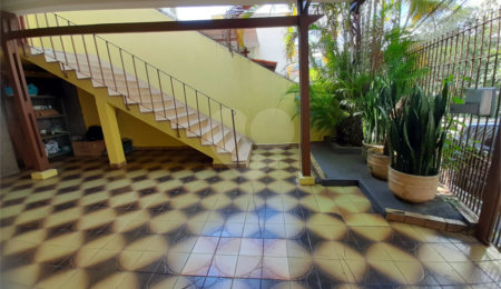 Sobrado à venda com 3 quartos em Vila Irmãos Arnoni, São Paulo, SP