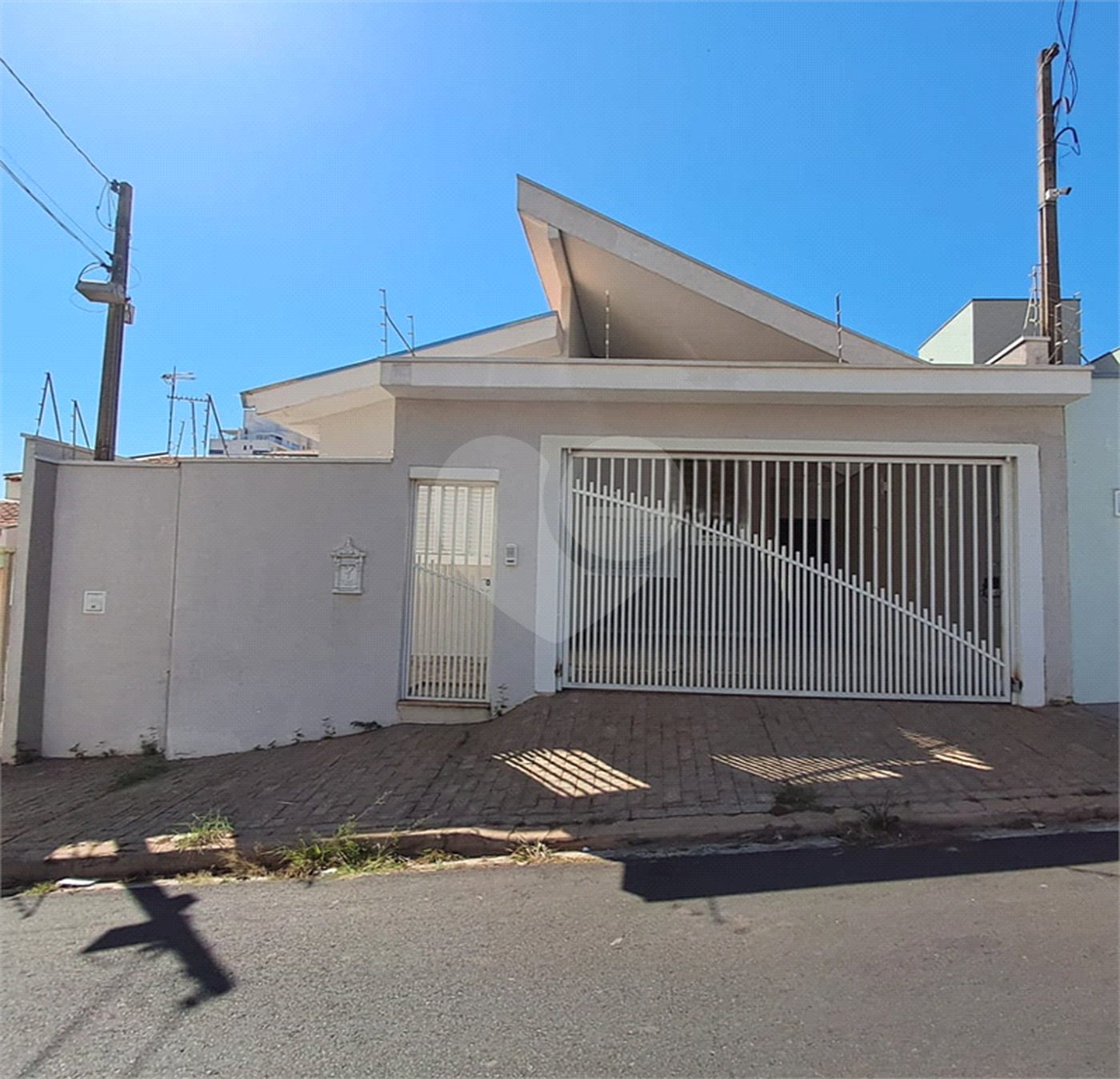 Casa à venda próxima ao SESC com 3 suites