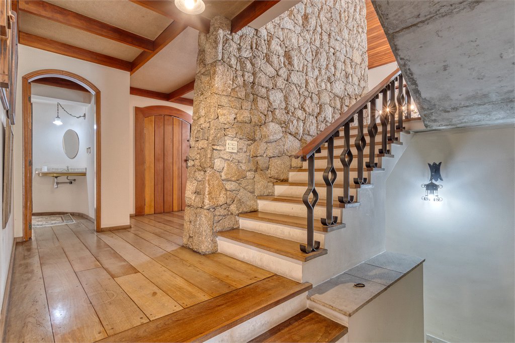 Casa com piscina a venda Laguinho de Interlagos