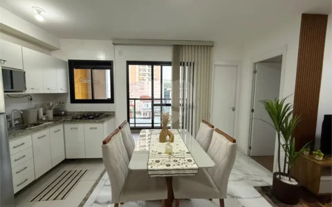Apartamento à Venda na Vila Maria | 2 Dormitórios | Sacada Grill | Vista Livre | Vaga Coberta + Depósito