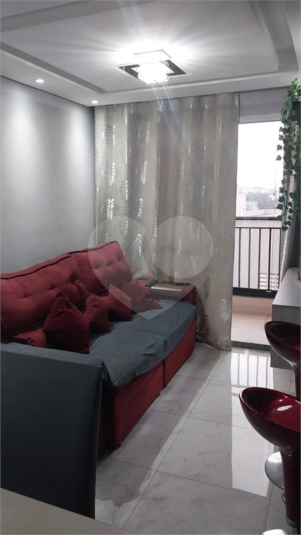 Apartamento de 2 quartos (1 suíte) à venda em Itaquera