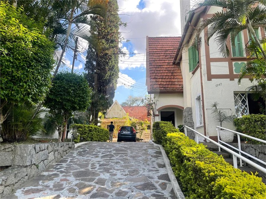 Sobrado à venda com 4 quartos, sendo 2 suítes, em Alto da Lapa, São Paulo, SP