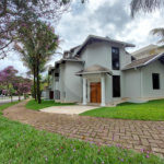 Casa à venda com 4 suítes no condomínio Reserva Colonial, Valinhos - SP