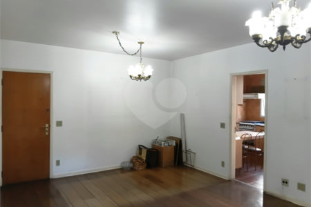 Apartamento à venda com 3 quartos, sendo 1 suíte,  em Higienópolis, São Paulo, SP