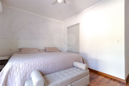 Casa à venda com 3 quartos, sendo 1 suíte, em Alto da Boa Vista, São Paulo, SP