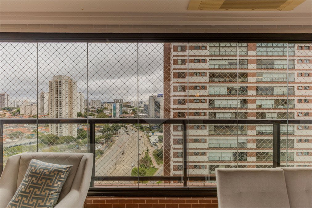 Apartamento à venda com 3 suítes em Chácara Santo Antônio, São Paulo, SP