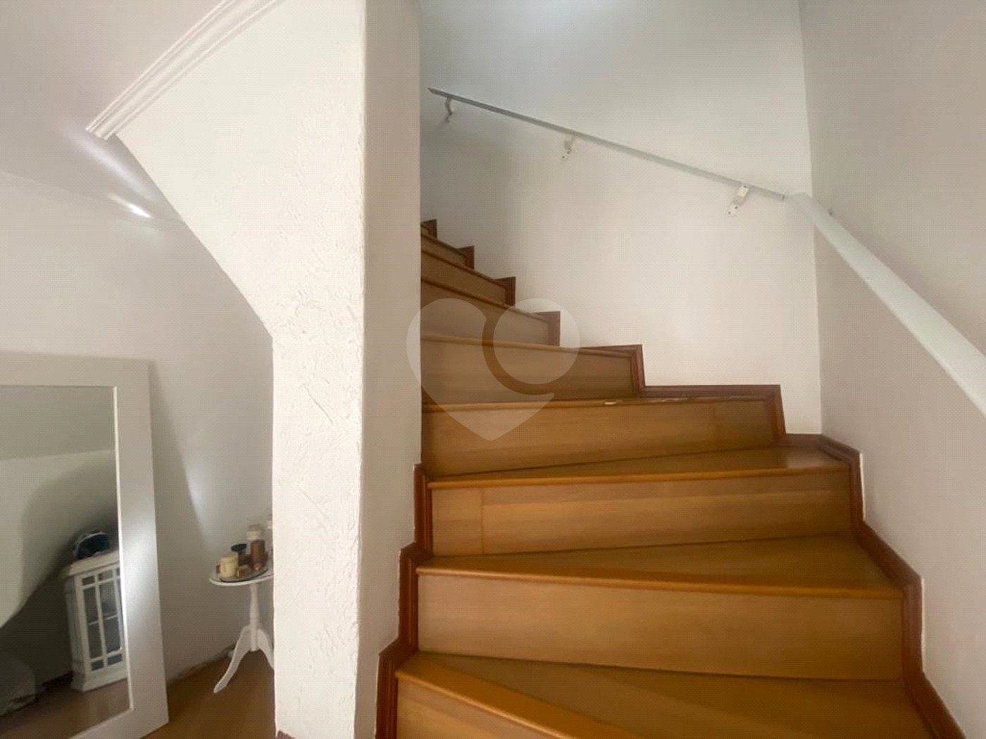 Casa à venda com 4 quartos, sendo 2 suítes, em Parada Inglesa, São Paulo, SP