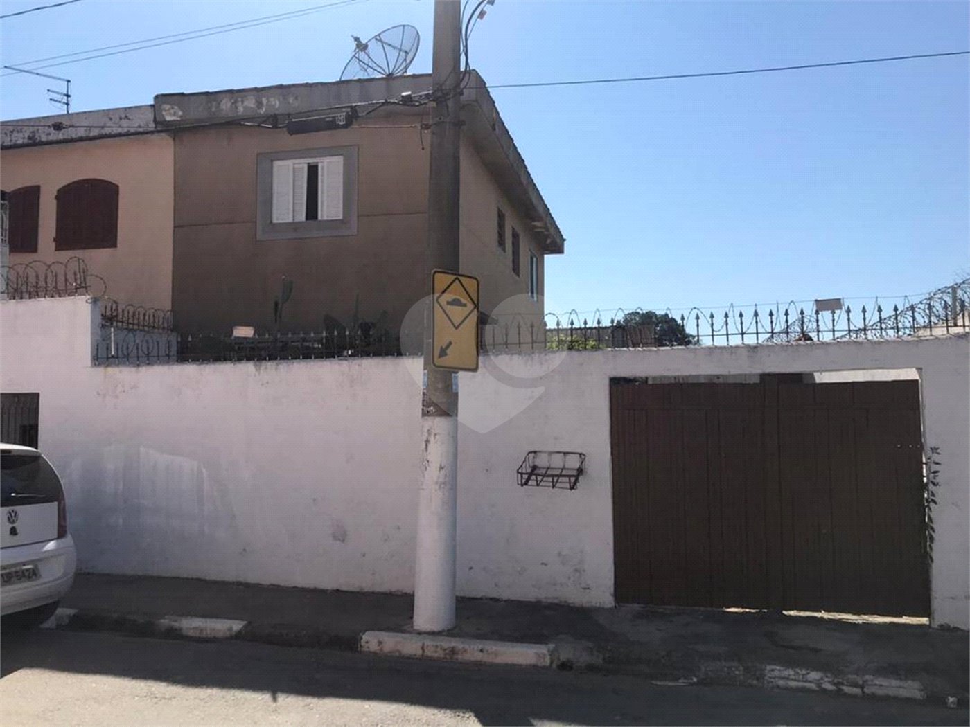 Sobrado à venda com 2 quartos em Vila Perreli, Poá, SP