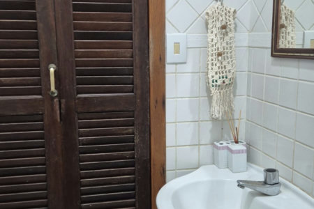 Casa à venda com 5 quartos, sendo 3 suítes, em Real, Praia Grande - SP