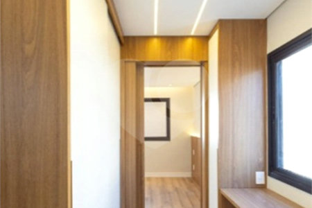 Apartamento à venda com 2 quartos, sendo 1 suíte, em Vila Olímpia, São Paulo, SP