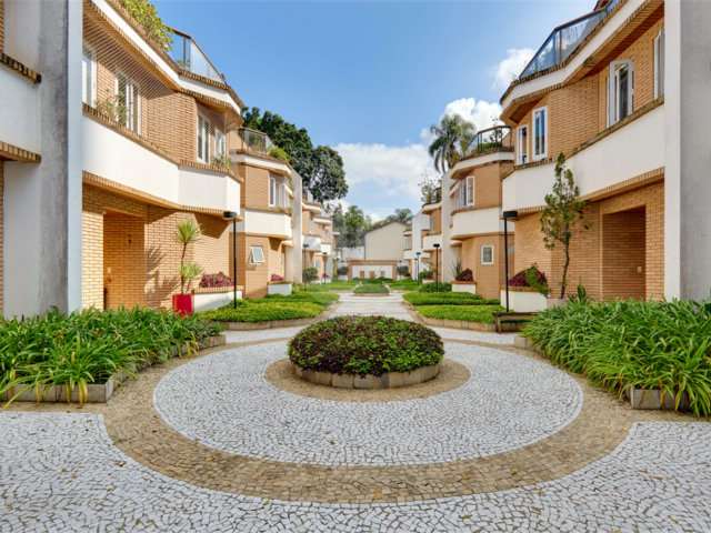 Casa à venda com 4 suítes no condomínio Vila Inglesa, São Paulo - SP