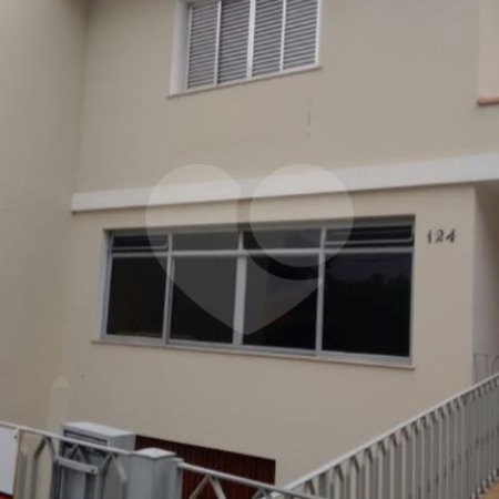 Sobrado à venda com 3 quartos, sendo 1 suíte,  em Parque Vitória, São Paulo, SP