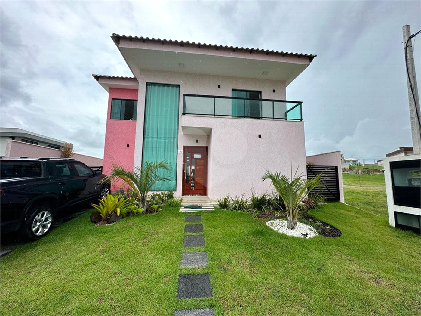 Casa em condomínio à venda com 4 quartos, sendo 3 suítes,  em Nova São Pedro, São Pedro da Aldeia, RJ