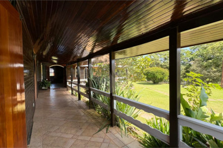 Sítio à venda com 4 quartos, sendo 2 suítes,  em Sorocamirim (canguera), São Roque, SP