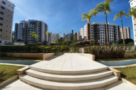 Apartamento à venda com 3 quartos, sendo 1 suíte, em Cidade São Francisco, São Paulo, SP