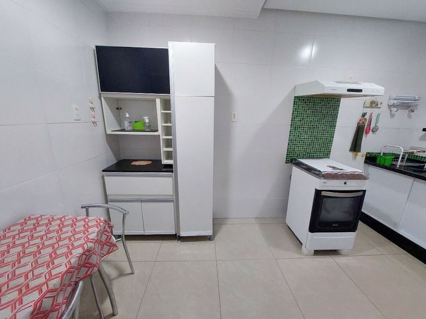 Apartamento Residencial à venda, Guilhermina, Praia Grande - AP1553.