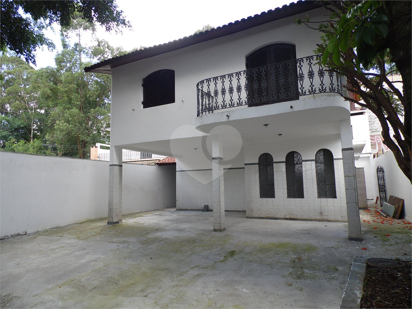 Casa à venda com 5 quartos, sendo 3 suítes, em Vila São Francisco, São Paulo, SP