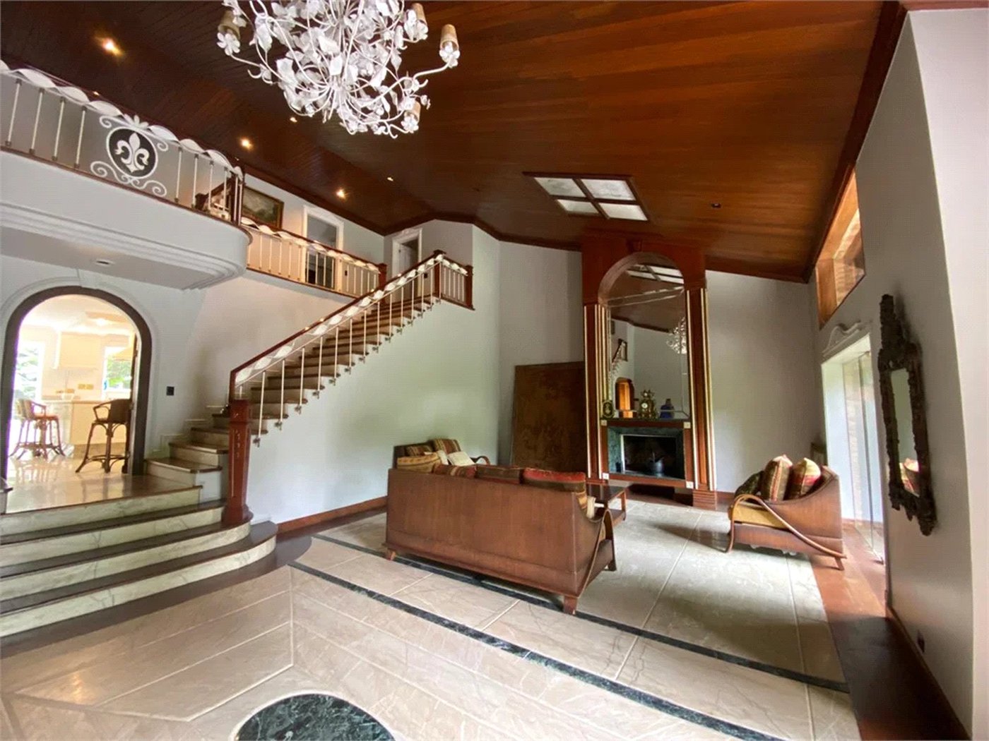 Casa à venda ou para alugar com 5 quartos, sendo 3 suítes, em Fazenda Morumbi, São Paulo, SP