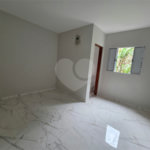 Sobrado à venda com 2 quartos, sendo 1 suíte, em Vila Clarice, São Paulo, SP