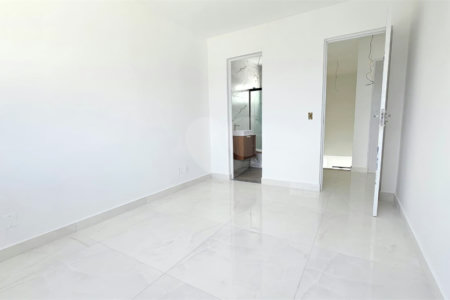 Casa à venda com 3 suítes no condomínio Residencial Green Ville, Rio de Janeiro - RJ