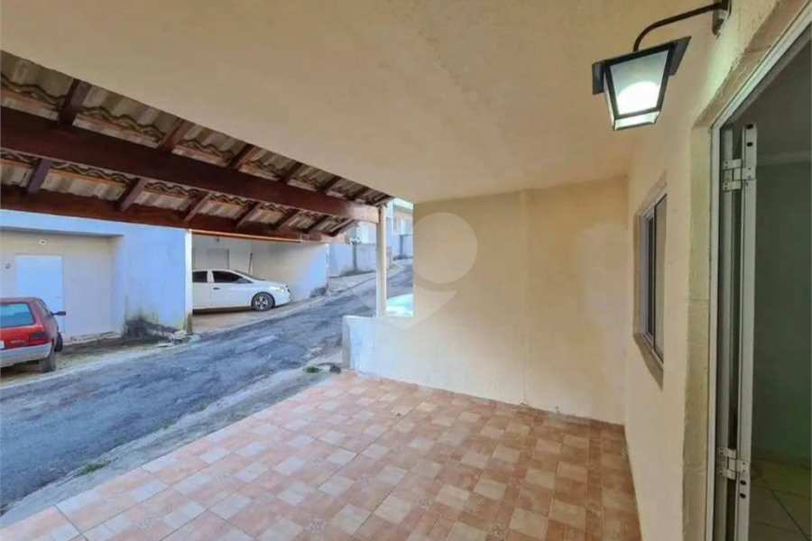 Casa à venda com 2 quartos no condomínio Villagio dos Pinhais, Pinhalzinho - SP