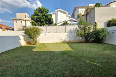 Casa à venda ou para alugar com 3 quartos, sendo 1 suíte, no condomínio Recanto dos Paturis, Vinhedo - SP
