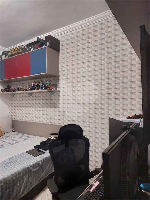Casa à venda com 3 quartos, sendo 1 suíte, no condomínio Algarve Residencial, São Paulo - SP