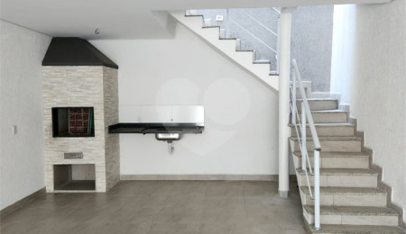 Sobrado à venda com 3 quartos, sendo 1 suíte,  em Vila Pereira Barreto, São Paulo, SP