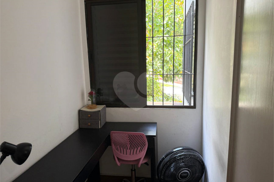 Casa à venda com 3 quartos, sendo 1 suíte, no condomínio Felipe, São Paulo - SP