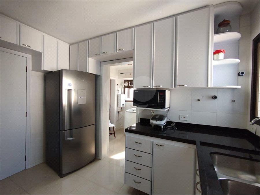 Apartamento para alugar com 3 quartos, sendo 1 suíte, em Morumbi, São Paulo, SP
