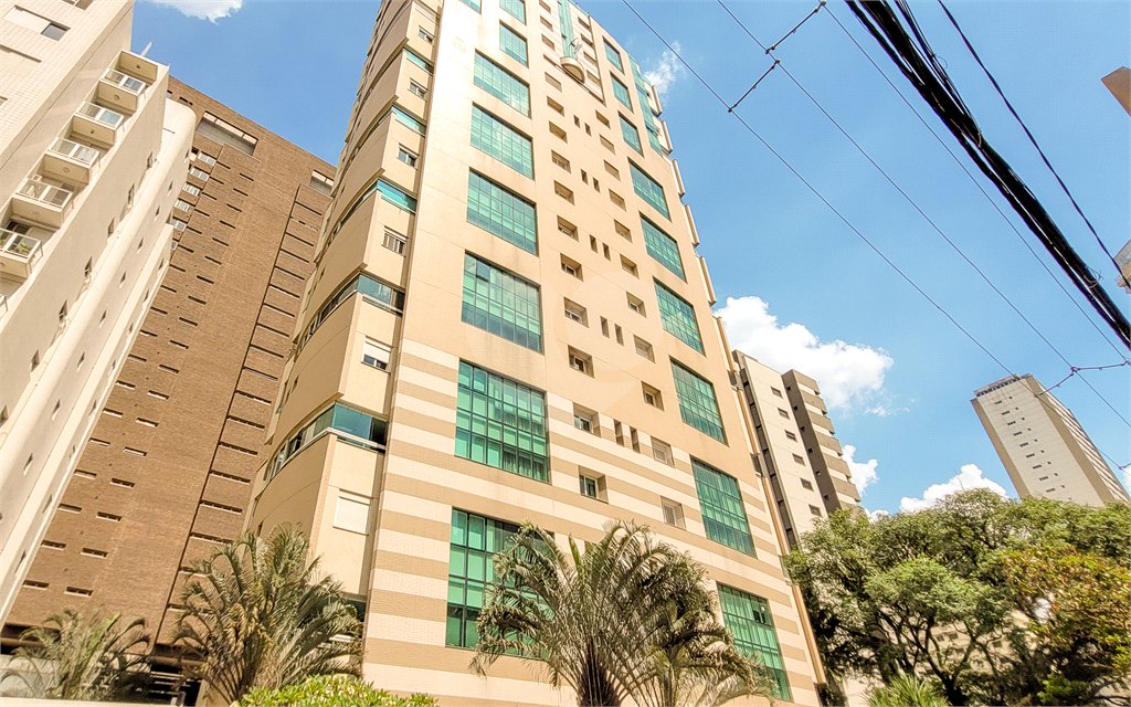Apartamento à venda com 4 suítes,  em Jardim Paulistano, São Paulo, SP