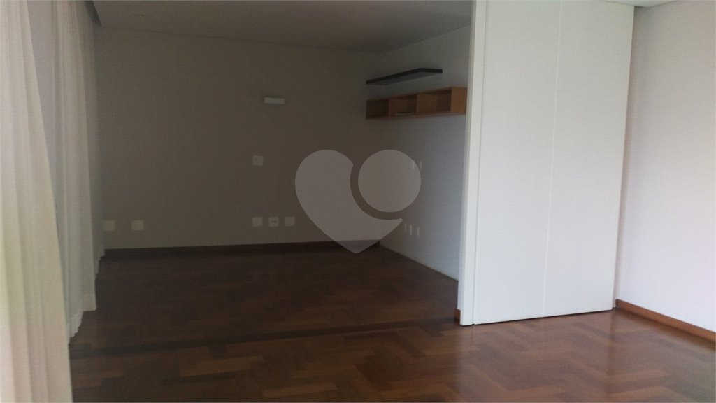 Apartamento à venda com 4 suítes em Vila Suzana, São Paulo, SP