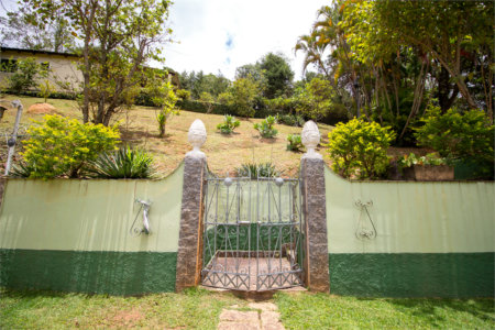 Casa à venda ou para alugar com 5 quartos, sendo 2 suítes, no condomínio Restinga Verde, São Roque - SP