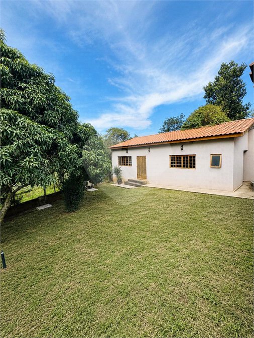 Casa Térrea à venda com 3 quartos, sendo 2 suítes,  em Luiz Fagundes, Mairiporã, SP