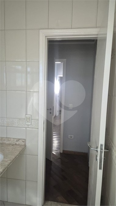 Sobrado à venda com 4 quartos, sendo 2 suítes, em Jardim Virginia Bianca, São Paulo, SP