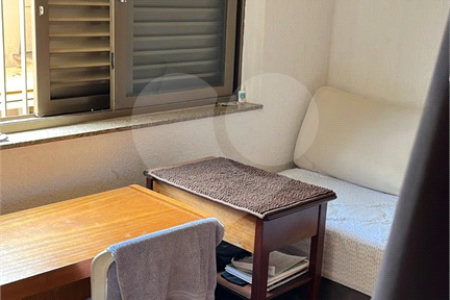 Sobrado à venda com 4 quartos, sendo 1 suíte, no Centro, Araraquara, SP