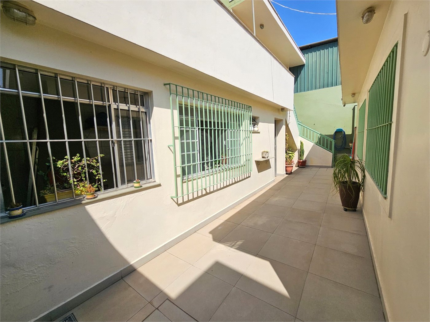 Casa Térrea à venda com 4 quartos, sendo 1 suíte, em Parque Edu Chaves, São Paulo, SP