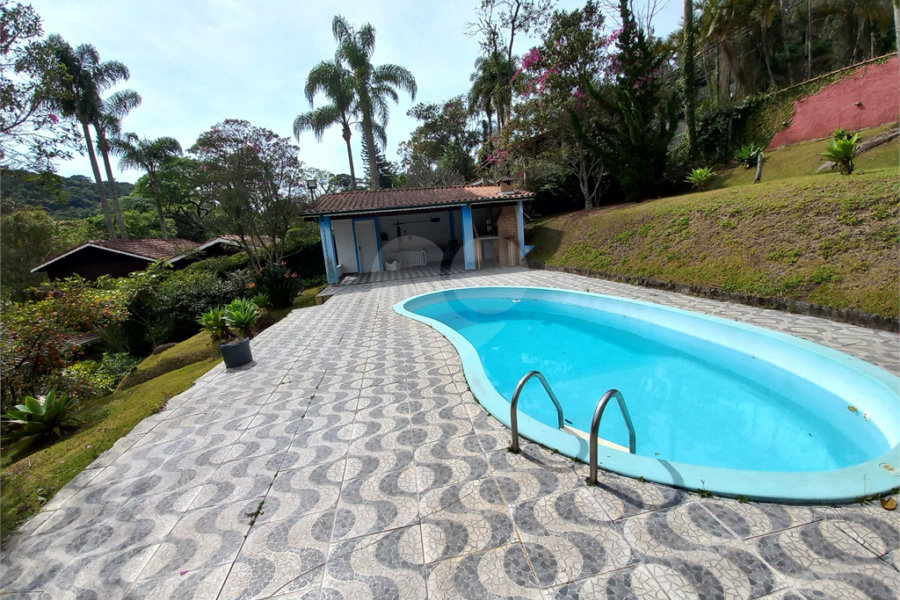 Condomínio à venda com 3 quartos, sendo 1 suíte, em Santa Inês, Caieiras, SP