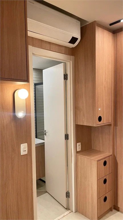Apartamento à venda ou para alugar com 2 suítes em Pinheiros, São Paulo, SP