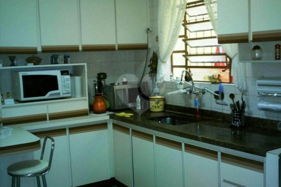 Sobrado à venda com 3 quartos, sendo 1 suíte, em Horto, São Paulo, SP