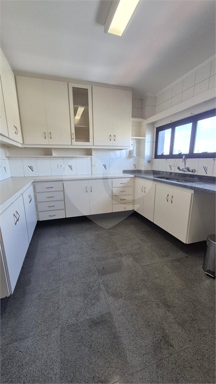 Apartamento à venda ou para alugar com 3 quartos, sendo 2 suítes, em Vila Romana, São Paulo, SP